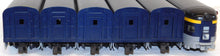 Load image into Gallery viewer, Lionel 6-19145-50 Chesapeake & Ohio Passenger 6 car set 15" aluminum C&O lighted