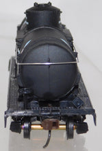 Load image into Gallery viewer, Mantua Classics 732-308 Sherwin Williams 40' Single Dome Tank Car HO Scale C-9