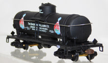 Load image into Gallery viewer, Mantua Classics 732-308 Sherwin Williams 40' Single Dome Tank Car HO Scale C-9