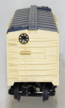 Load image into Gallery viewer, MTH 20-80004G Dealer Appreciation Christmas Boxcar 2005 DAP O Manger Star Premier