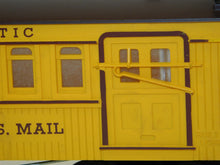 Load image into Gallery viewer, Lionel 1800 General Frontier Gift Pack BOXED SET w/ htf booklet CLEAN runs 1959