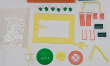 Load image into Gallery viewer, Lionel 954 Swimming Pool & Playground Set Original 1959 BOXED COMPLETE w/instr O/S PW