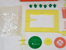 Load image into Gallery viewer, Lionel 954 Swimming Pool & Playground Set Original 1959 BOXED COMPLETE w/instr O/S PW