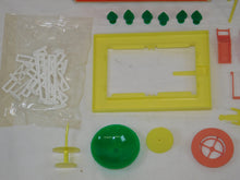 Load image into Gallery viewer, Lionel 954 Swimming Pool & Playground Set Original 1959 BOXED COMPLETE w/instr O/S PW