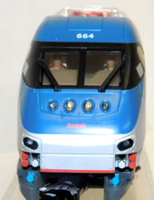 Load image into Gallery viewer, Lionel 6-38402 HHP-8 Amtrak Electric Engine #664 Railsounds & TMCC C-10 O gauge