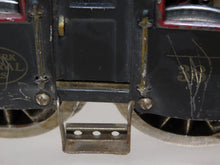 Load image into Gallery viewer, Lionel #38 Standard Gauge engine 0-4-0 Black 1913-20s Runs Reverses & Lights Pre