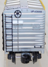 Load image into Gallery viewer, K-Line K763-2112 Union Pacific Stock Car UP #42600D 1/48 O Scale Yellow/Silver