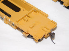 Load image into Gallery viewer, Walthers 4 Well Cars assembled 25017 25008 DTTX 70' Thrall Scale couplers Mtl wheels, w/ flaws HO Scale