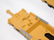 Load image into Gallery viewer, Walthers 4 Well Cars assembled 25017 25008 DTTX 70' Thrall Scale couplers Mtl wheels, w/ flaws HO Scale