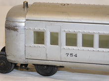 Load image into Gallery viewer, Lionel 751W Union Pacific Aluminum Articulated Streamliner set 752W 753 754 1935