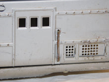 Load image into Gallery viewer, Lionel 751W Union Pacific Aluminum Articulated Streamliner set 752W 753 754 1935