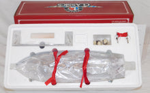 Load image into Gallery viewer, Lionel Classics 6-13805 Speed Boat Wind Up Remake of #44 Prewar 17" C-10 New