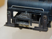 Load image into Gallery viewer, Lionel 902B Outfit Prewar 227 Locomotive Tender BOXED in SET BOX Bell ring CLEAN