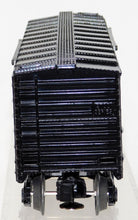 Load image into Gallery viewer, Lionel Trains 6-9484 85th Anniversary boxcar 1900-1985 Silver Crisp Boxed Logo