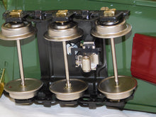 Load image into Gallery viewer, Lionel Classics 13102 13403 13407 1-381E State Passenger Set Standard Gauge engine+ 4 cars