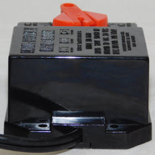 Load image into Gallery viewer, Bachmann Trains 6607 DC Power Pack Transformer HO N G C-8 starter w/accsry posts