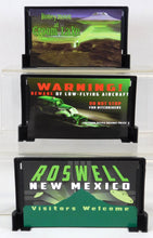 Load image into Gallery viewer, Lionel 6-37853 Alien Billboard Set w/ Halloween Billboard Area 51 Roswell 6 images double sided