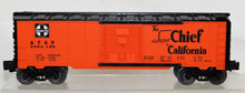 Load image into Gallery viewer, Lionel 6-19282 Box Car #6464-196 Santa Fe Railroad ATSF SUPER CHIEF California