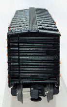 Load image into Gallery viewer, Lionel 6-19282 Box Car #6464-196 Santa Fe Railroad ATSF SUPER CHIEF California