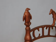 Load image into Gallery viewer, LEMAX 83702 City Zoo Entrance Christmas in the City Ceramic 2008 C-6 Retired