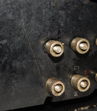 Load image into Gallery viewer, Lionel Type V transformer 150 watts RUNS 4 TRAINS 1939-47 RED print O / STANDARD