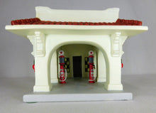 Load image into Gallery viewer, Ertl TEXACO City Type Gas Station Houston Texas Christmas Ceramic village 2001 #6