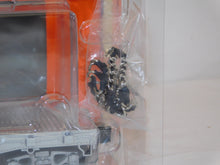 Load image into Gallery viewer, Lionel 6-52396 Texas Special Flatcar w/ 2 Speeders LCCA 2004 Missouri Kansas O