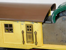 Load image into Gallery viewer, Lionel 810 Crane Derrick Big O Prewar Metal Nice restoration controls work