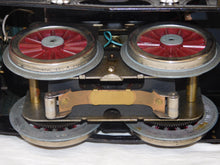 Load image into Gallery viewer, Lionel #402 Standard Gauge DARK GREEN electric engine 0-4-4-0 Dual Motors Prewar
