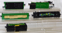 Load image into Gallery viewer, Lionel 6-83286 JOHN DEERE Steam Frt Train Set LIONCHIEF Remote Control C-8 ln