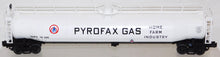 Load image into Gallery viewer, MTH 20-96007 PYROFAX Gas 33K Gallon tank car SHPX 16 086 Premier 1/48 O scale