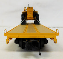 Load image into Gallery viewer, MTH 20-98796 Caterpillar O Premier Flat Car w/ CAT 966A Traxcavator #140820 1/48