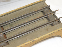 Load image into Gallery viewer, Lionel #100 Prewar Bridge Approaches 1920-31 2pcs Standard Gauge w/track