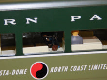 Load image into Gallery viewer, K-Line K-4650B Northern Pacific 15" Aluminum Passenger 4car Passenger Set SCARCE