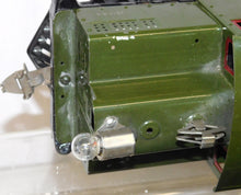Load image into Gallery viewer, Ives #700 BOXED Standard Gauge Passenger Set 3241 Green 184 186 Clean & Running