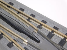 Load image into Gallery viewer, MTH 40-1020 1021 PAIR RealTrax RH/LH Switches 072 O Used Works great C7 +INSTRUCTIONS