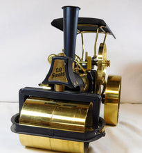 Load image into Gallery viewer, Wilesco D366 Old Smoky Live Steam Roller & A386 Water Cart BOXED Brass German
