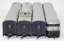 Load image into Gallery viewer, Rivarossi Baltimore & Ohio 85' LW Passenger Cars 4 HO Scale 1503 464 354 Roomette