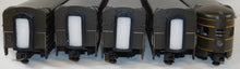 Load image into Gallery viewer, MTH 20-6536 CNW 5 Car 70' Streamline Passenger Set Smooth Chicago Northwestern LN