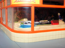 Load image into Gallery viewer, Lionel 6-14133 Hobby Shop Madison Hardware Lights Three Running Layouts! Accessory O