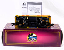 Load image into Gallery viewer, MTH 20-91263 Chessie Steel Center Cupola Caboose WM1893 Premier 2002 1/48 MTHRRC
