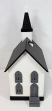 Load image into Gallery viewer, MTH 30-9002 #5 Country Church white w/black roof graywindows assmbld Ogauge '97