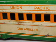 Load image into Gallery viewer, Marx M10005 Union Pacific passenger Set Green Cream Streamline UP windUp +USRPO