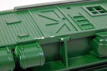 Load image into Gallery viewer, Lionel Trains 6-5726 Southern Railway Lighted 1984 Uncataloged Bunk Car MOW 027