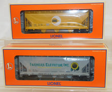 Load image into Gallery viewer, Lionel 6-11983 Farmrail Agriculture Freight Train Set Boxed O gauge GP-7 + freight Cargill C-9