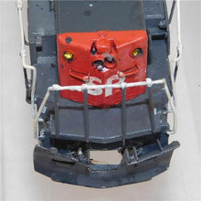 Load image into Gallery viewer, Athearn 8326 Southern Pacific SD40T-2 diesel engine Runs HO Strobe Tunnel Motor