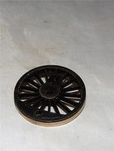 Load image into Gallery viewer, Lionel Part 8005-621 One Center WHEEL w/tire O unflanged Hudson & others New