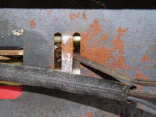 Load image into Gallery viewer, Lionel 3444 Erie Animated chase gondola Cop & Hobo operating car tested Works