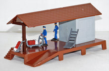 Load image into Gallery viewer, Plasticville USA Station Loading Platform w/ Figures & luggage assembled O & S