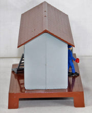 Load image into Gallery viewer, Plasticville USA Station Loading Platform w/ Figures & luggage assembled O & S